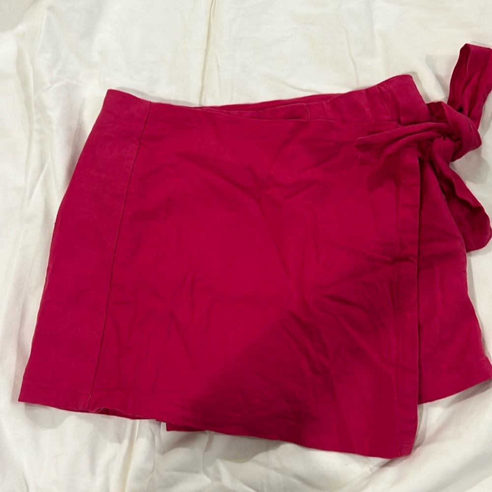 Forever 21 Pink skort size small.  Skirt has shorts built in.  Hot pink